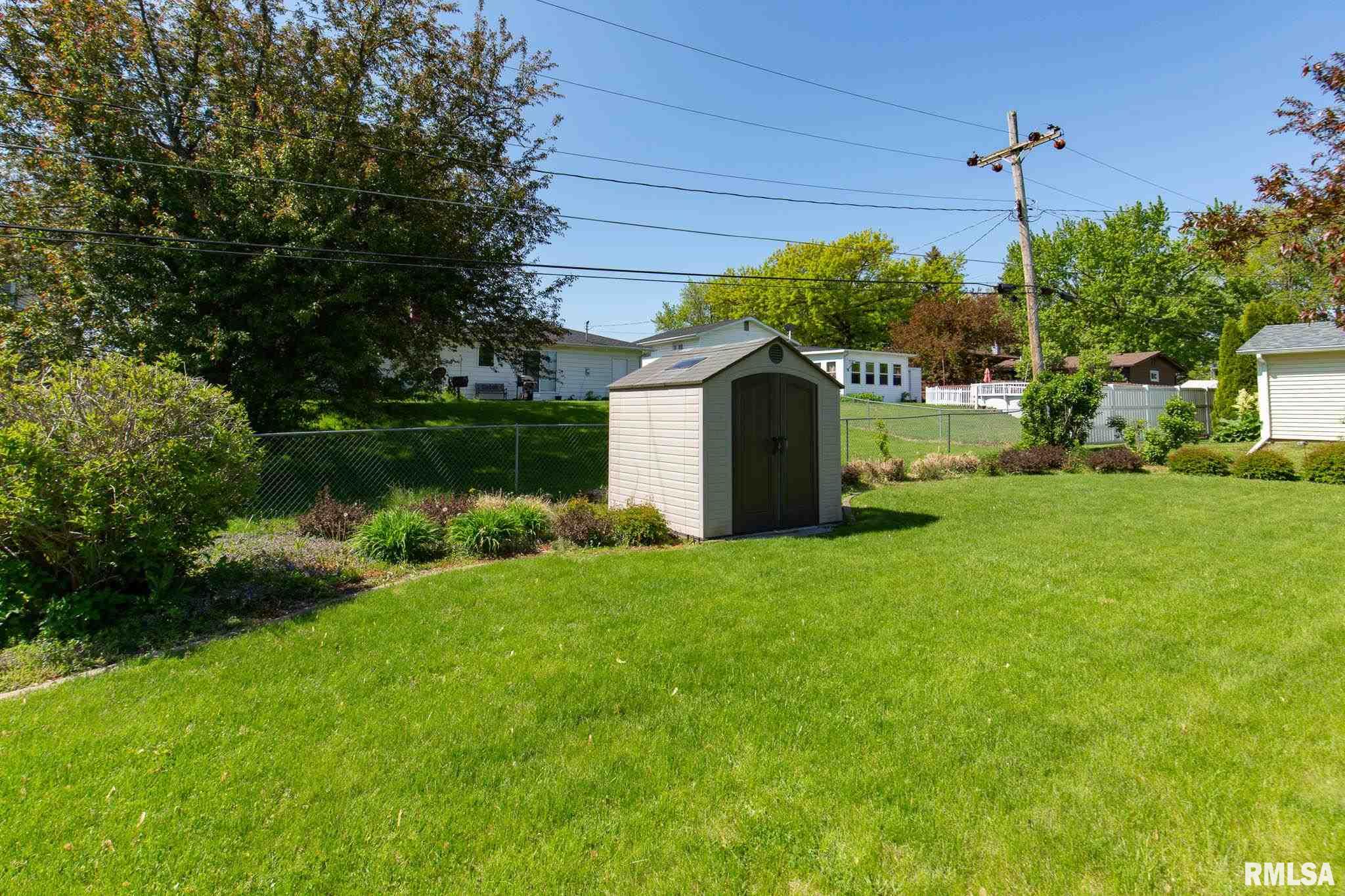 629 Westerfield Road Davenport, IA 52806 - Photo 27 of 28 Gallery Image 27