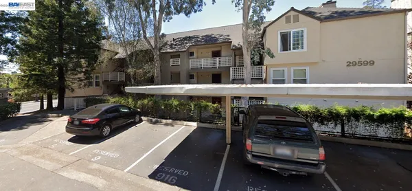 $469,000 | 29599 Vanderbilt Street, Unit 204, Hayward, CA 94544