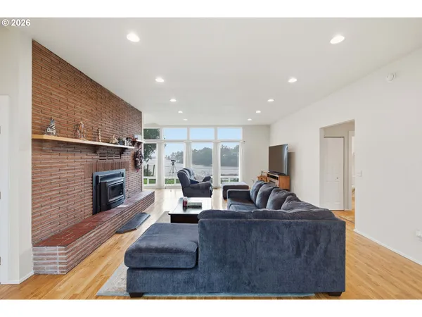 $499,000 | 654 Madrona Avenue, Port Orford, OR 97465