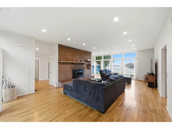 $499,000 | 654 Madrona Avenue, Port Orford, OR 97465