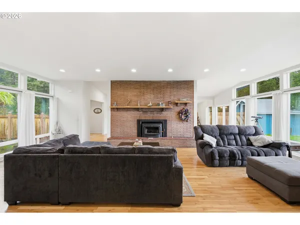 $499,000 | 654 Madrona Avenue, Port Orford, OR 97465
