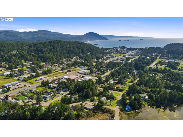 $499,000 | 654 Madrona Avenue, Port Orford, OR 97465