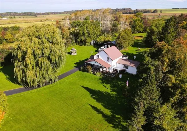 $374,900 | 10017 Mallory Road, New Hartford, NY 13413