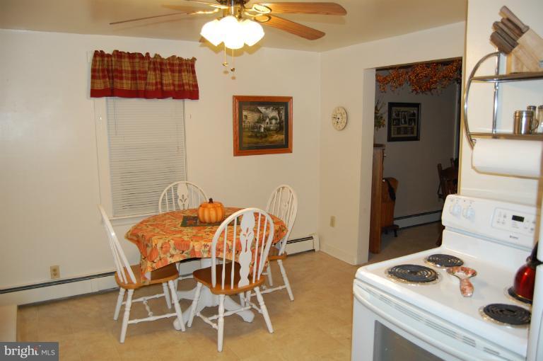 8316 Barnes Road Boonsboro, MD 21713 - Photo 4 of 15 Kitchen
