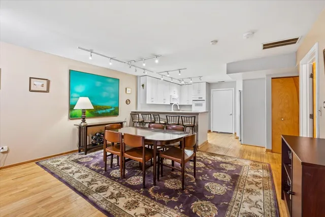 $339,900 | 1812 South Dearborn Street, Unit 43, Chicago, IL 60616