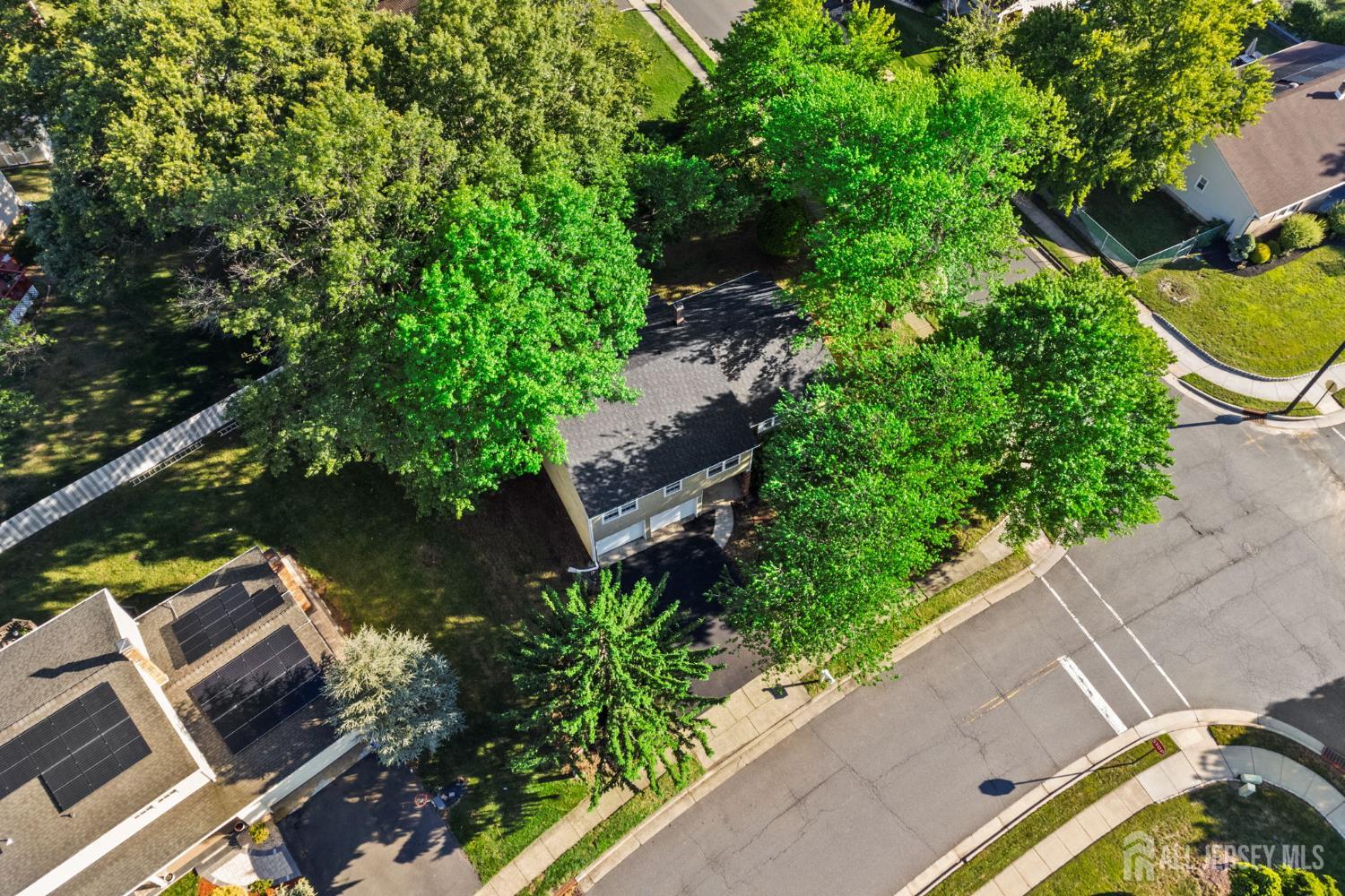 17 Meredith Road Edison, NJ 08817 - Photo 37 of 37