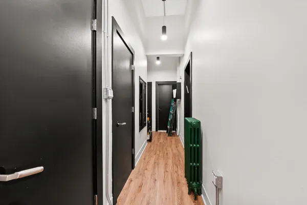 $2,000 | 186 Ocean Avenue, Jersey City, NJ 07305