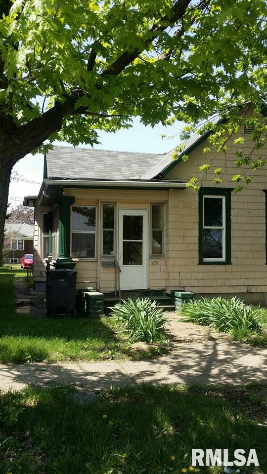 404 North 3rd Street Clinton, IA 52732 - Photo 1 of 21 Gallery Image 1