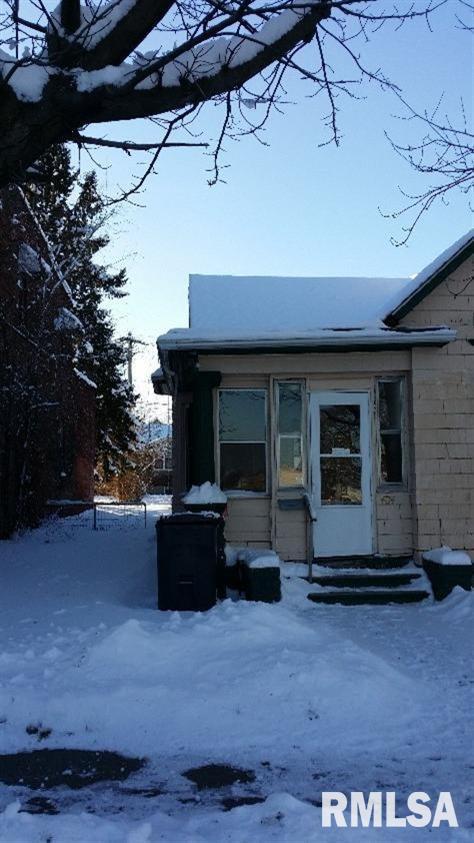 404 North 3rd Street Clinton, IA 52732 - Photo 4 of 21 Gallery Image 4