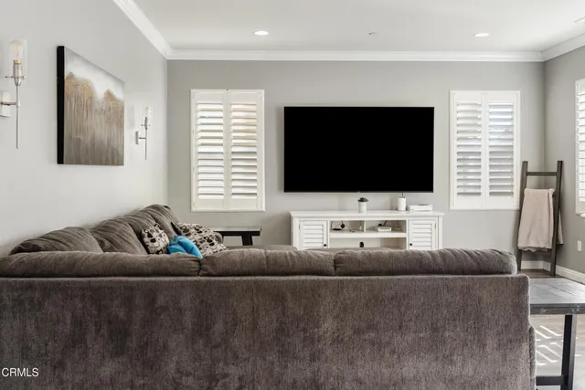 $939,900 | 668 Whalen Way, Oxnard, CA 93036