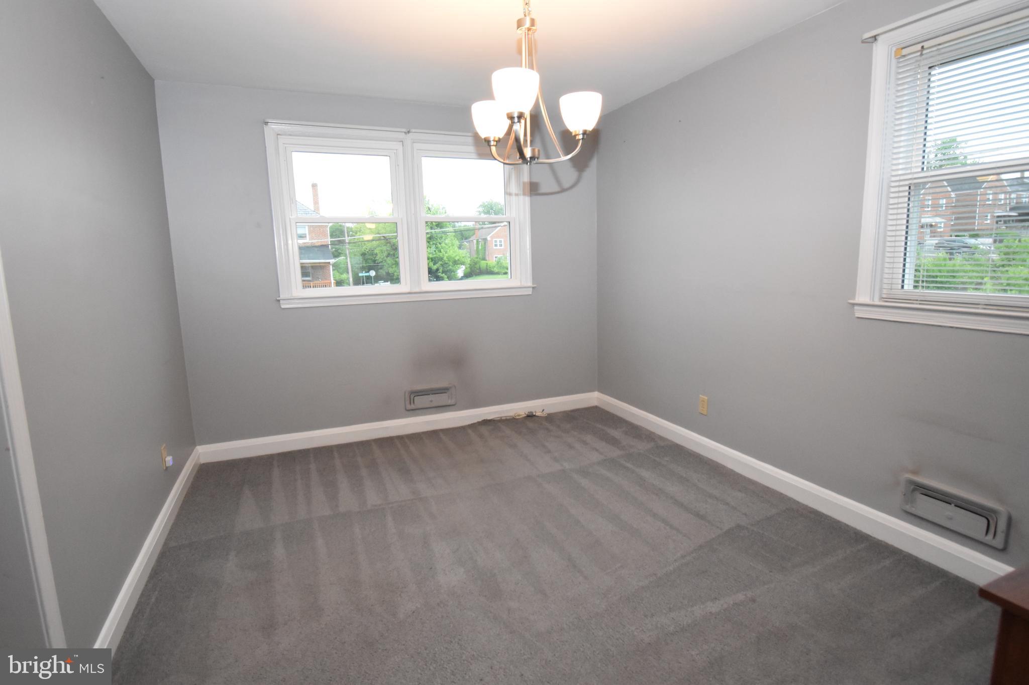 1601 Langford Road Baltimore, MD 21207 - Photo 5 of 16 Dining Room