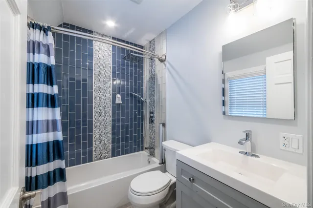 $1,150,000 | 18 Bailey Place, New Rochelle, NY 10801