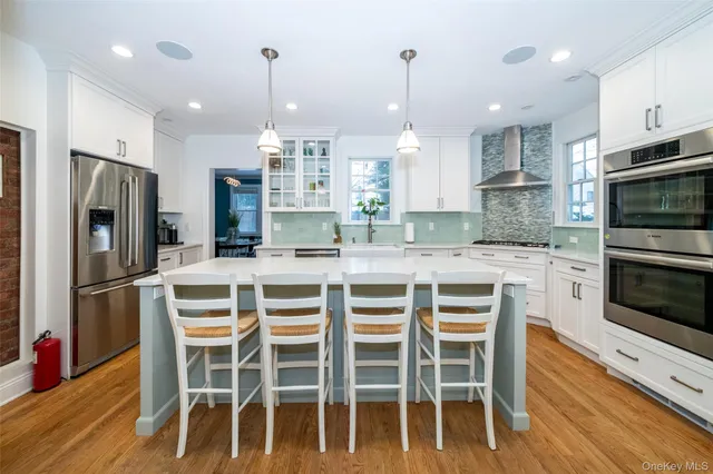 $1,150,000 | 18 Bailey Place, New Rochelle, NY 10801