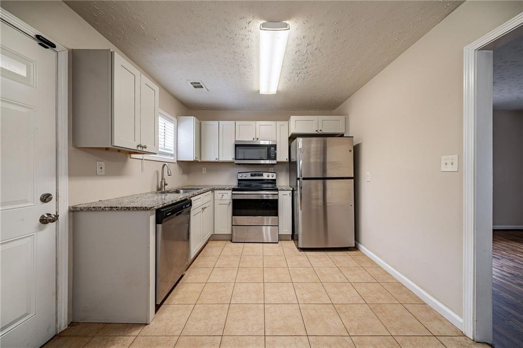 3738 Larkspur Terrace Decatur, GA 30032 - Photo 2 of 25