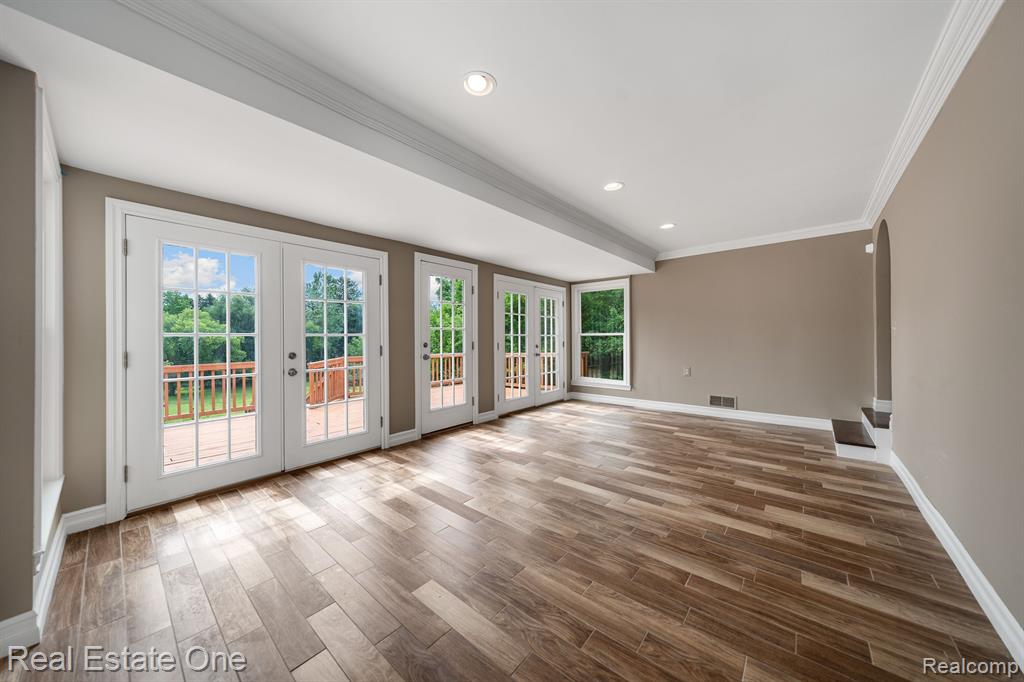 30600 Lahser Road Beverly Hills, MI 48025 - Photo 20 of 59