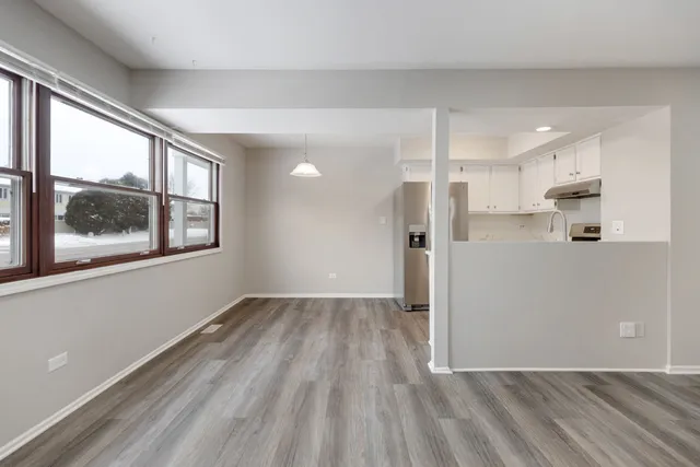 $2,400 | 262 Inverrary Lane, Deerfield, IL 60015