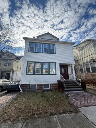 $790,000 | 2 Boyden Parkway South, Maplewood, NJ 07040