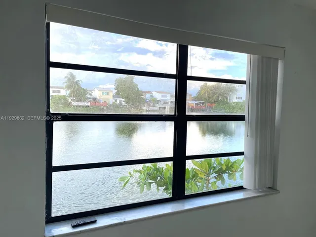 $2,000 | 1335 West 68th Street, Unit 106, Hialeah, FL 33014