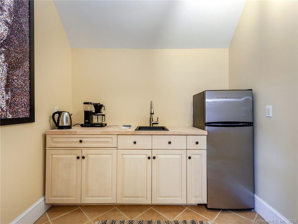 160 A North Street Roxbury, CT 06783 - Photo 9 of 14