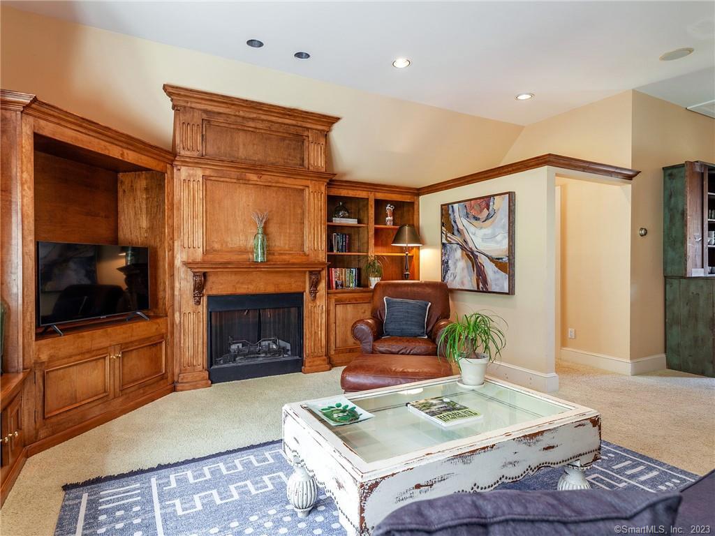 160 A North Street Roxbury, CT 06783 - Photo 10 of 14