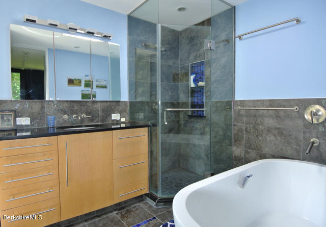 161 Reservoir Road Richmond, MA 01254 - Photo 22 of 35 DSC_5563