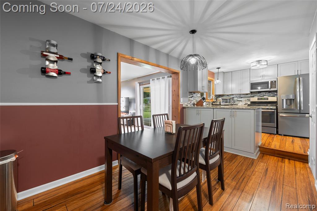 14629 Newburgh Road Livonia, MI 48154 - Photo 19 of 37