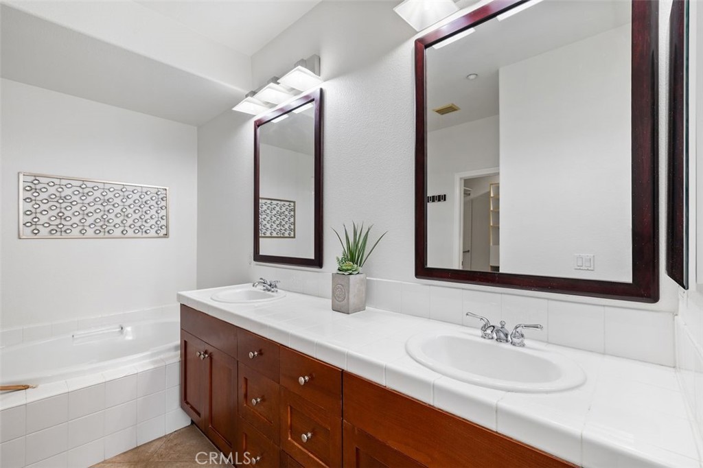 3184 Harbor Ridge Lane San Diego, CA 92103 - Photo 28 of 42