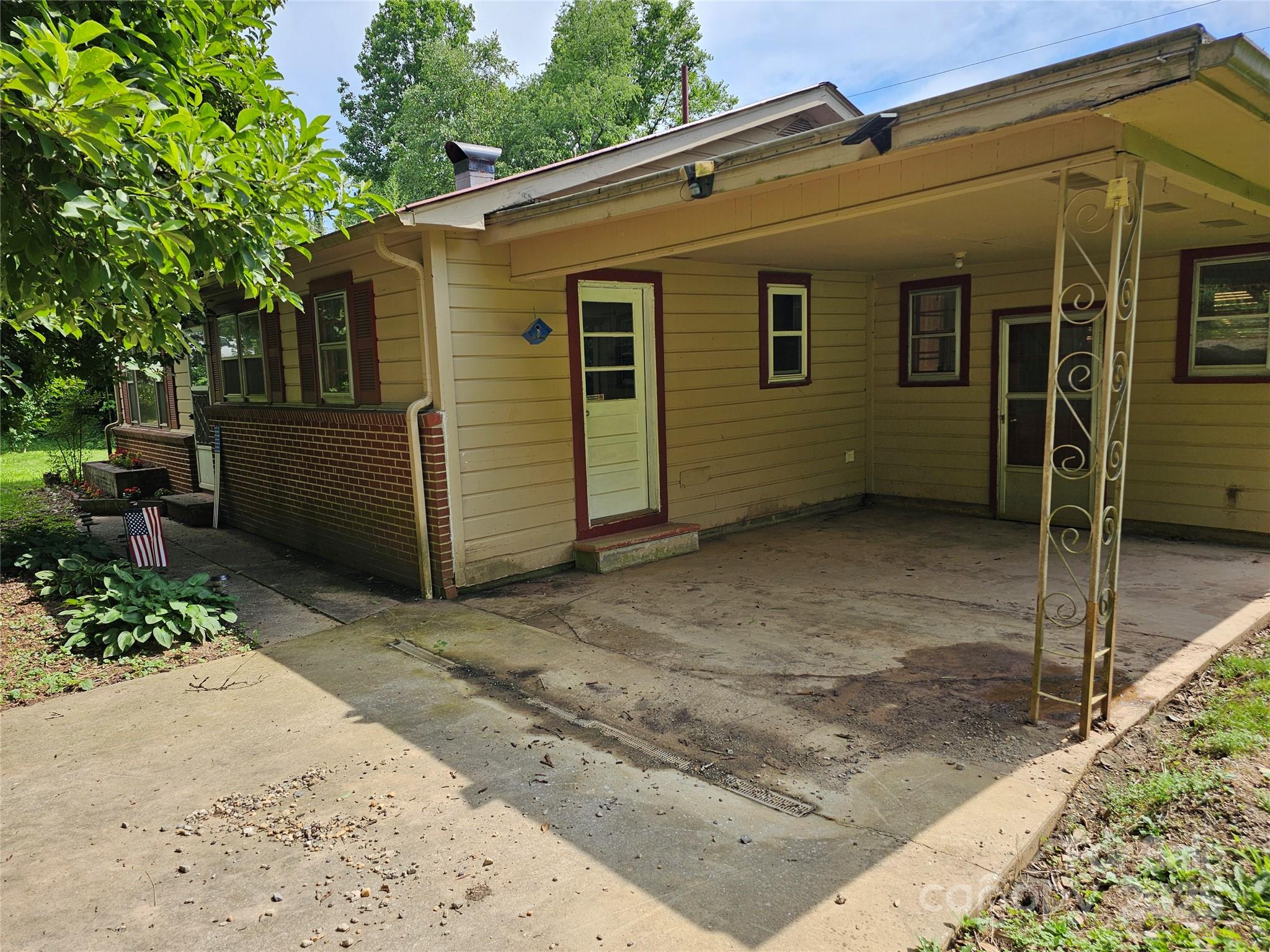 573 Uptons Landing Road, Unit 79 Marion, NC 28752 - Photo 4 of 32