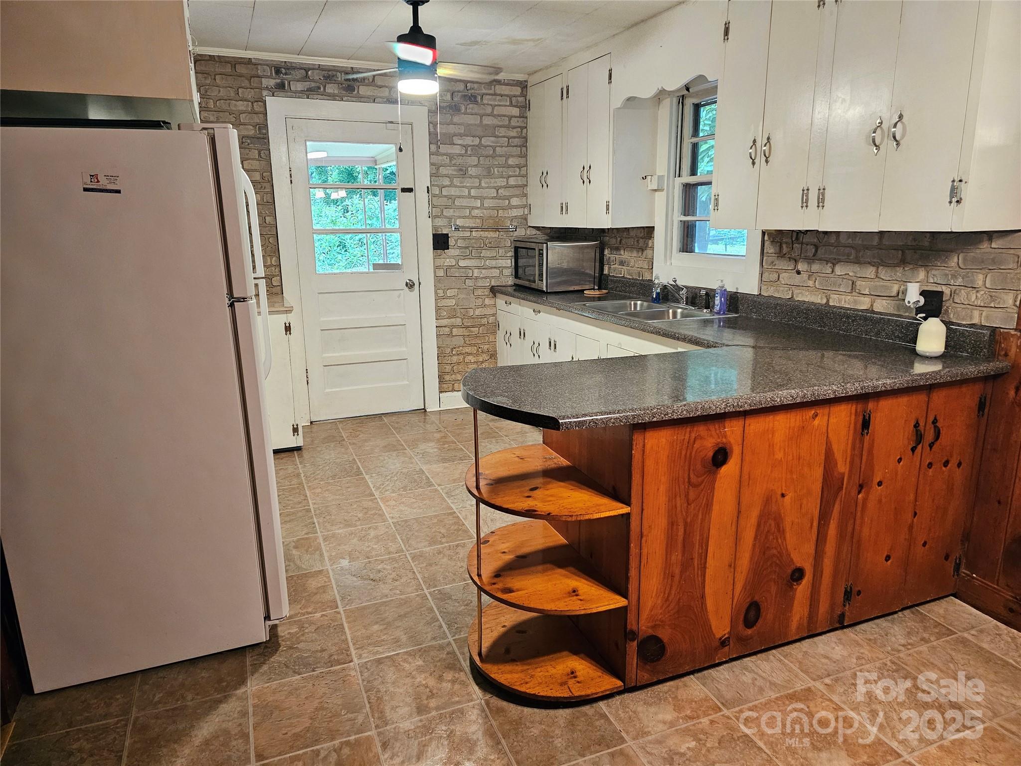 573 Uptons Landing Road, Unit 79 Marion, NC 28752 - Photo 10 of 32