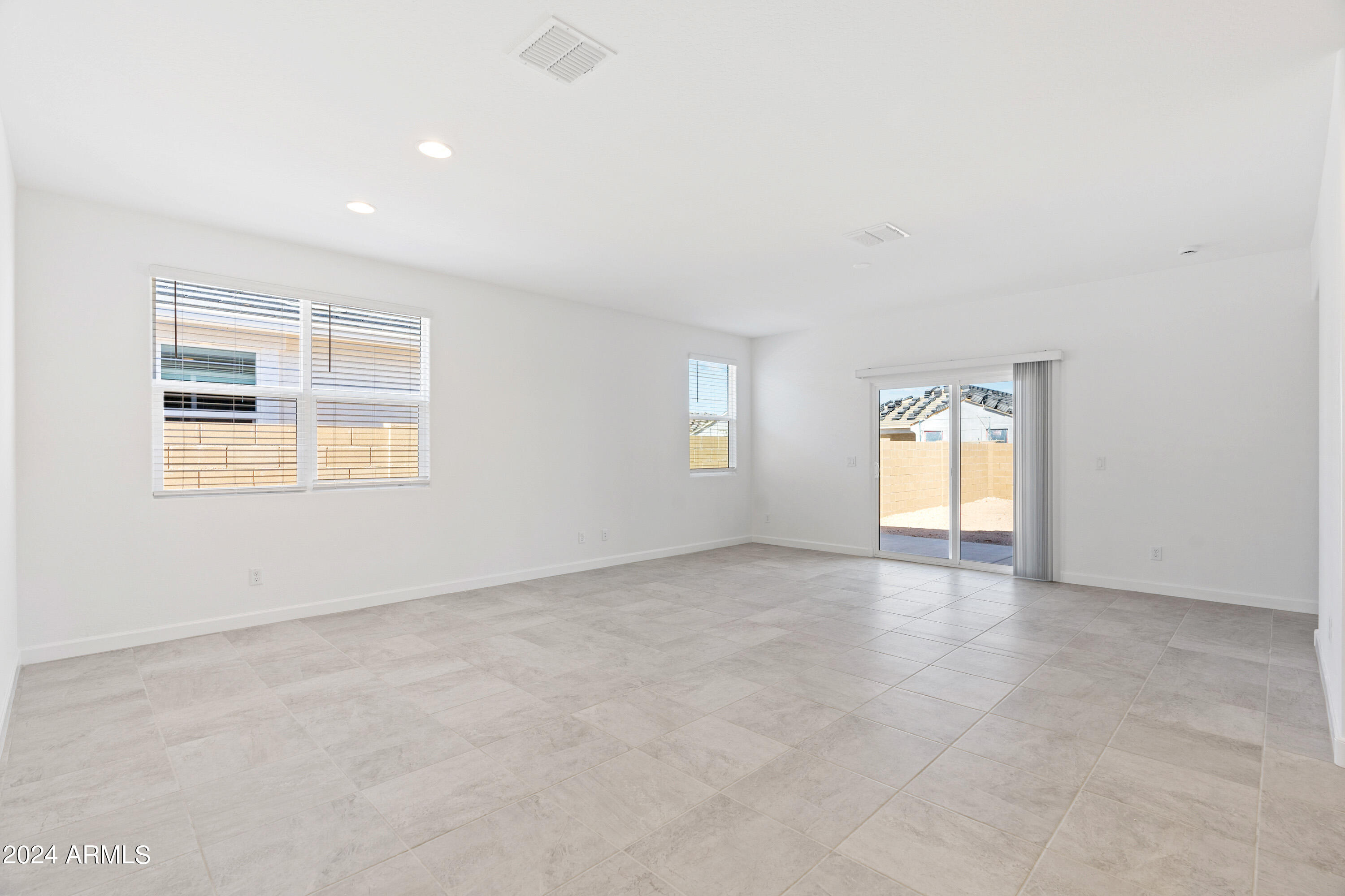 40040 West Venture Road Maricopa, AZ 85138 - Photo 8 of 30 puff 7