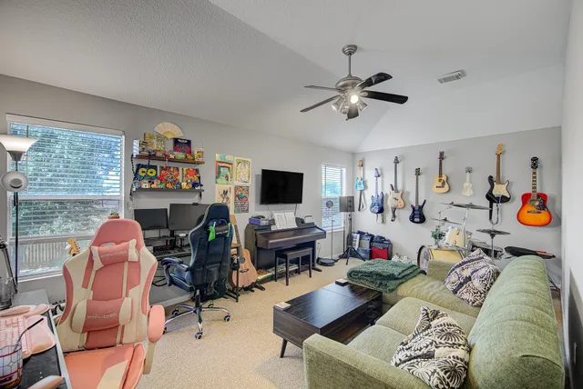 $320,000 | 18419 Fir Hollow Circle, Humble, TX 77346