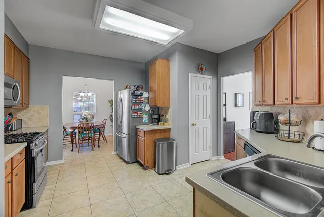 $320,000 | 18419 Fir Hollow Circle, Humble, TX 77346