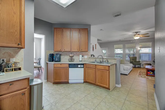 $320,000 | 18419 Fir Hollow Circle, Humble, TX 77346