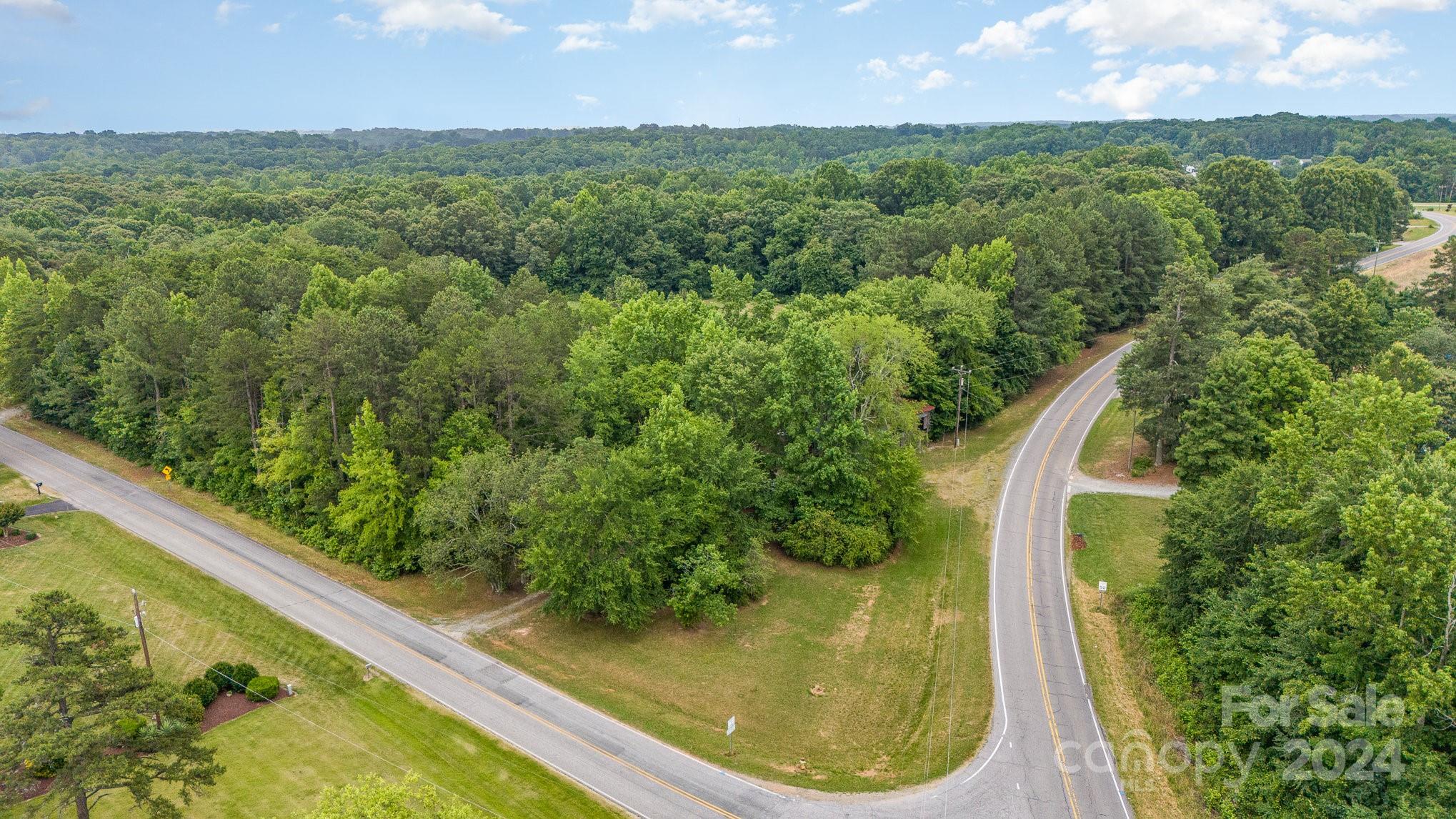 2437 Wilson Road Linwood, NC 27299 - Photo 4 of 48 Gallery Image 4