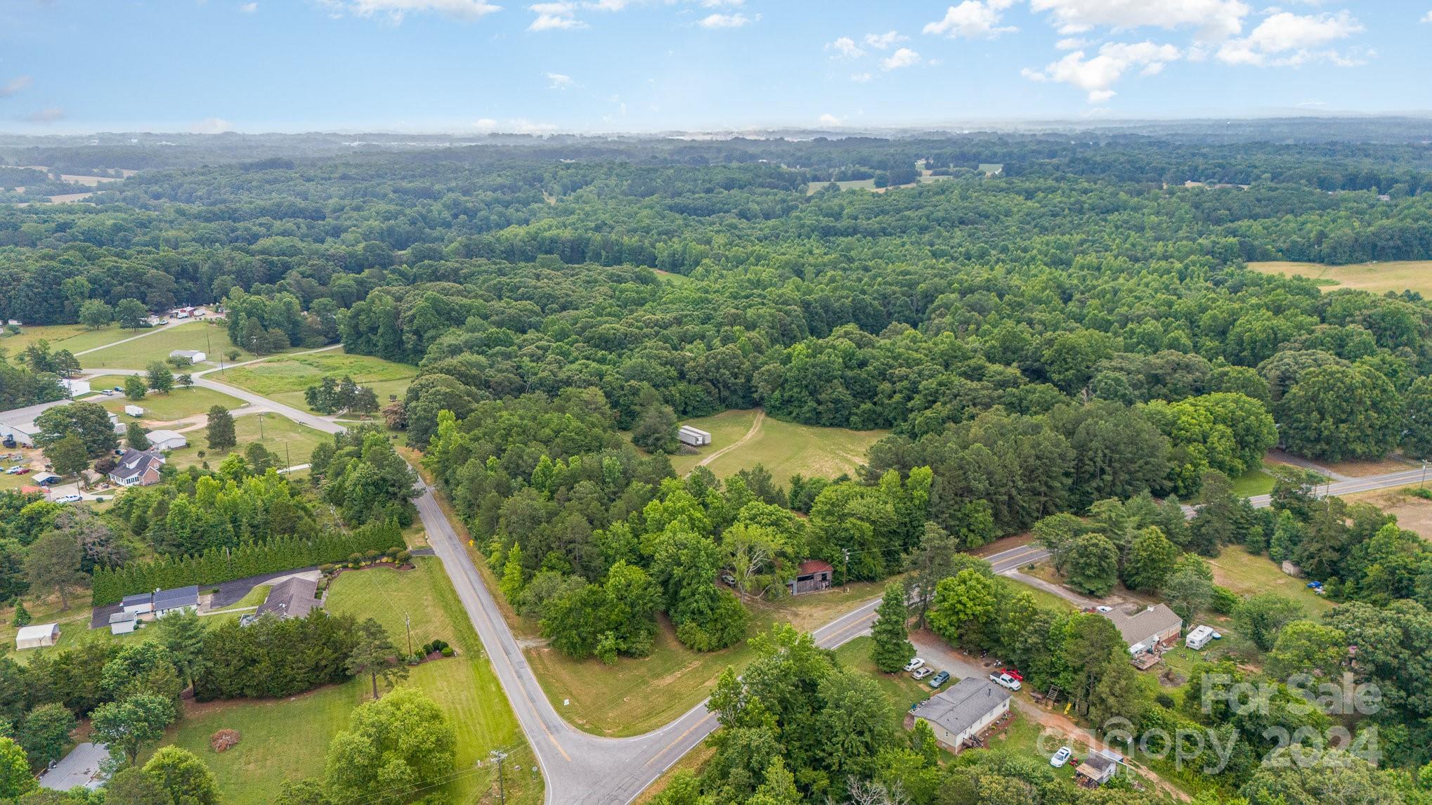 2437 Wilson Road Linwood, NC 27299 - Photo 5 of 48 Gallery Image 5
