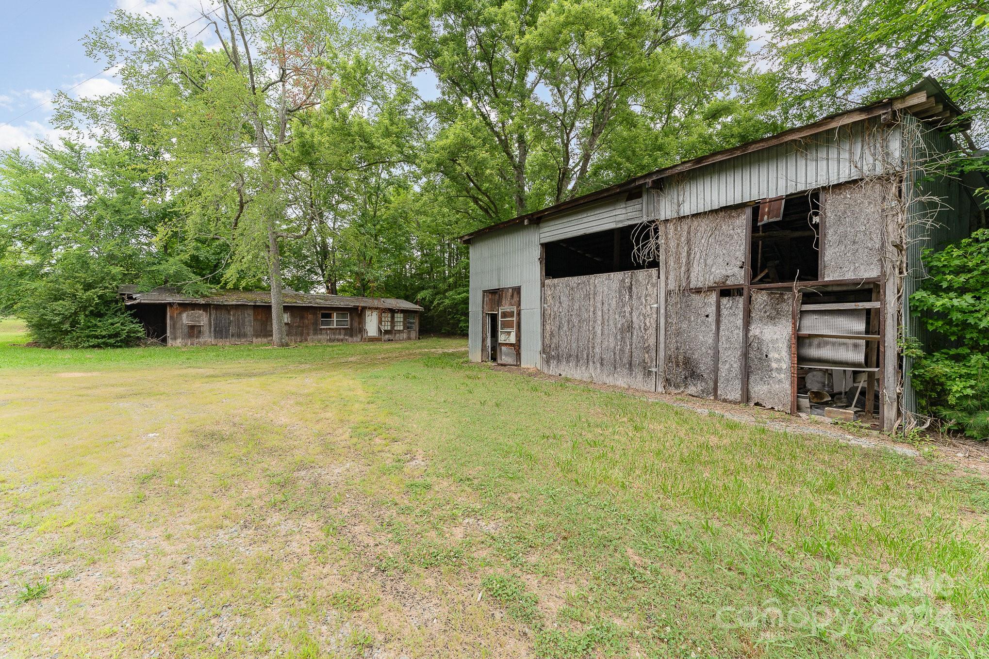 2437 Wilson Road Linwood, NC 27299 - Photo 8 of 48 Gallery Image 8
