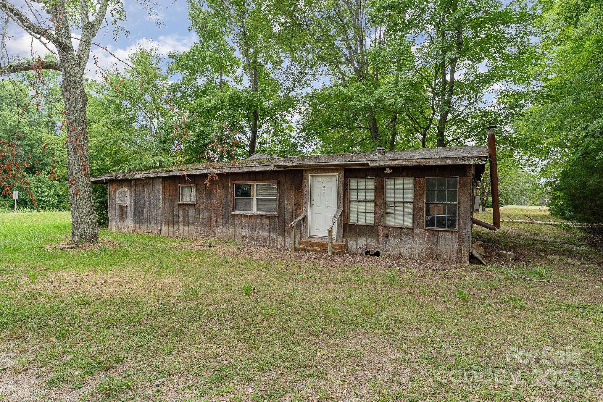 2437 Wilson Road Linwood, NC 27299 - Photo 10 of 48 Gallery Image 10