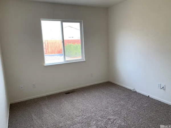 $2,075 | 17725 Davenport Lane, Reno, NV 89508