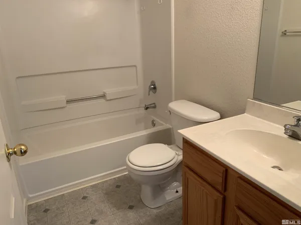 $2,075 | 17725 Davenport Lane, Reno, NV 89508