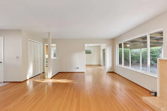 $975,000 | 561 Olive Avenue, Novato, CA 94945