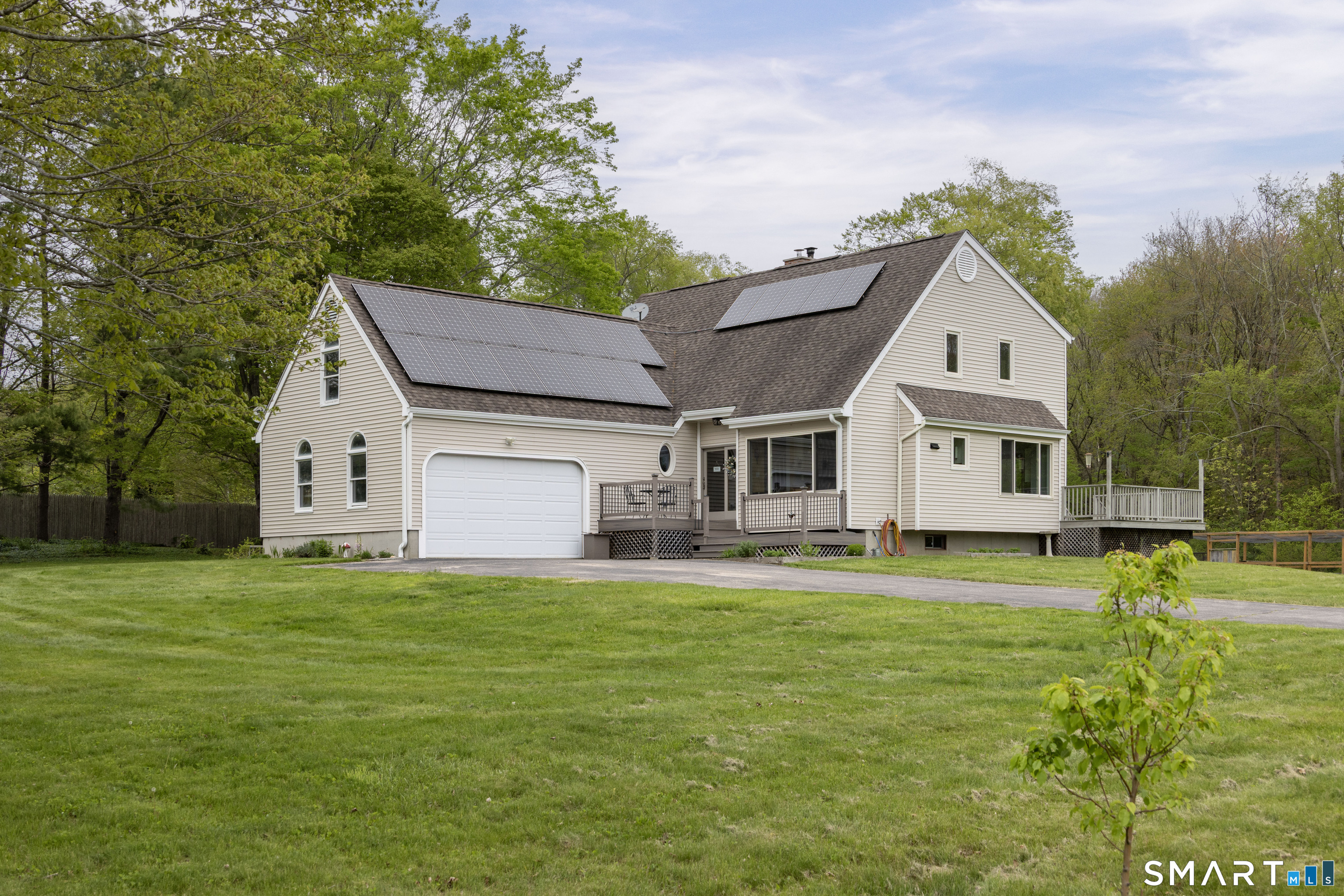 158 Wyassup Road North Stonington, CT 06359 - Photo 3 of 37