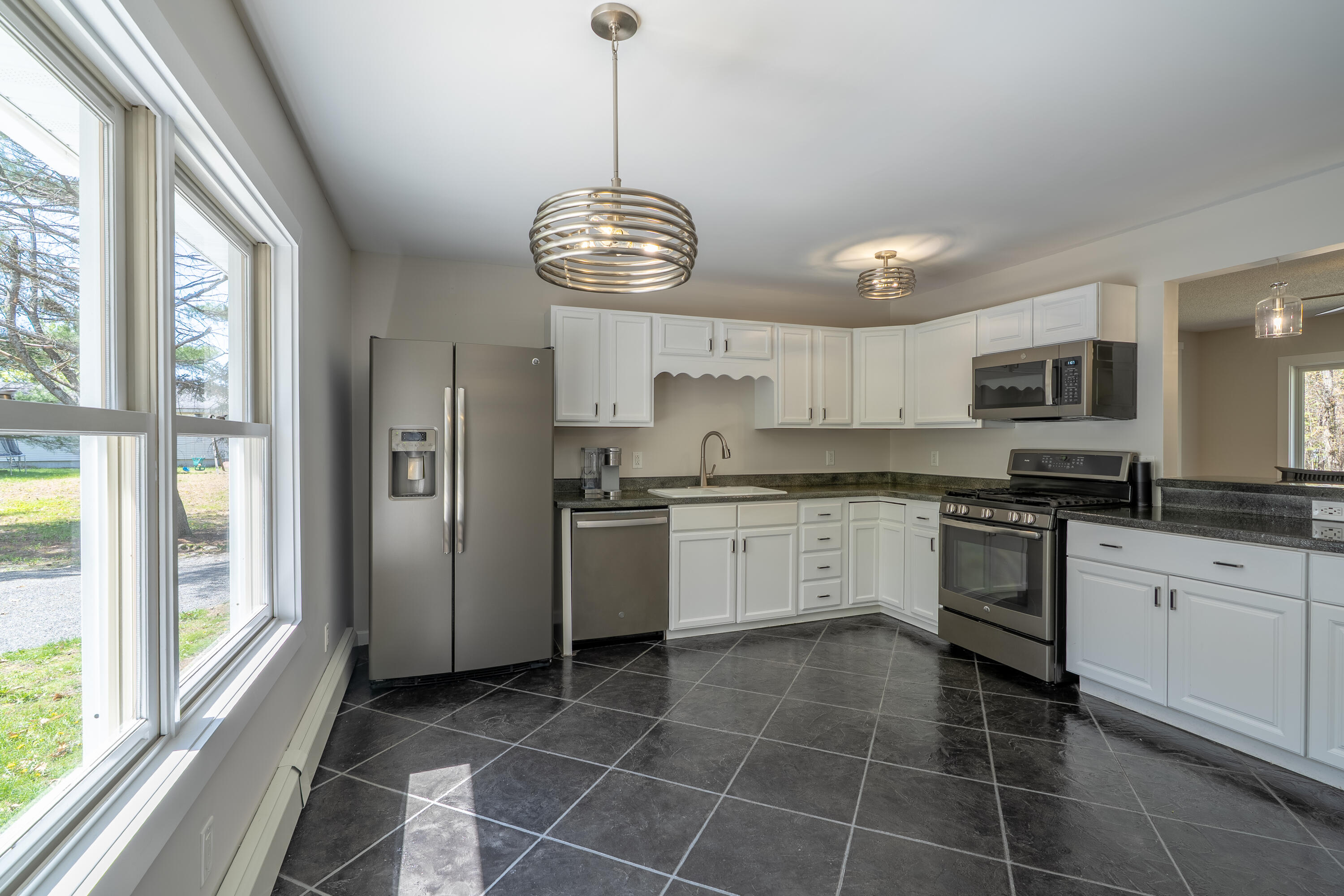 46 Silver Ridge Bangor, ME 04401 - Photo 11 of 44 46SilverRidge-18