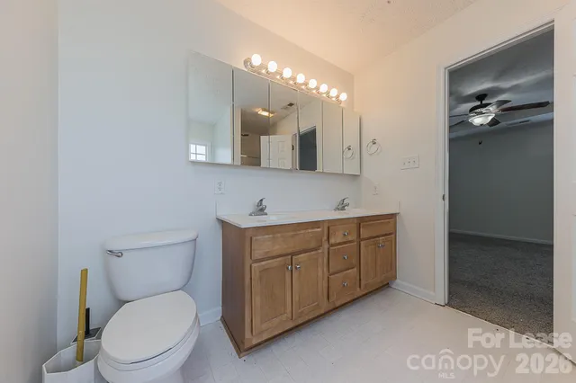 $2,000 | 110 Mendover Drive, Jacksonville, NC 28546