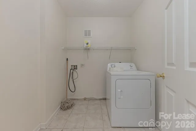 $2,000 | 110 Mendover Drive, Jacksonville, NC 28546