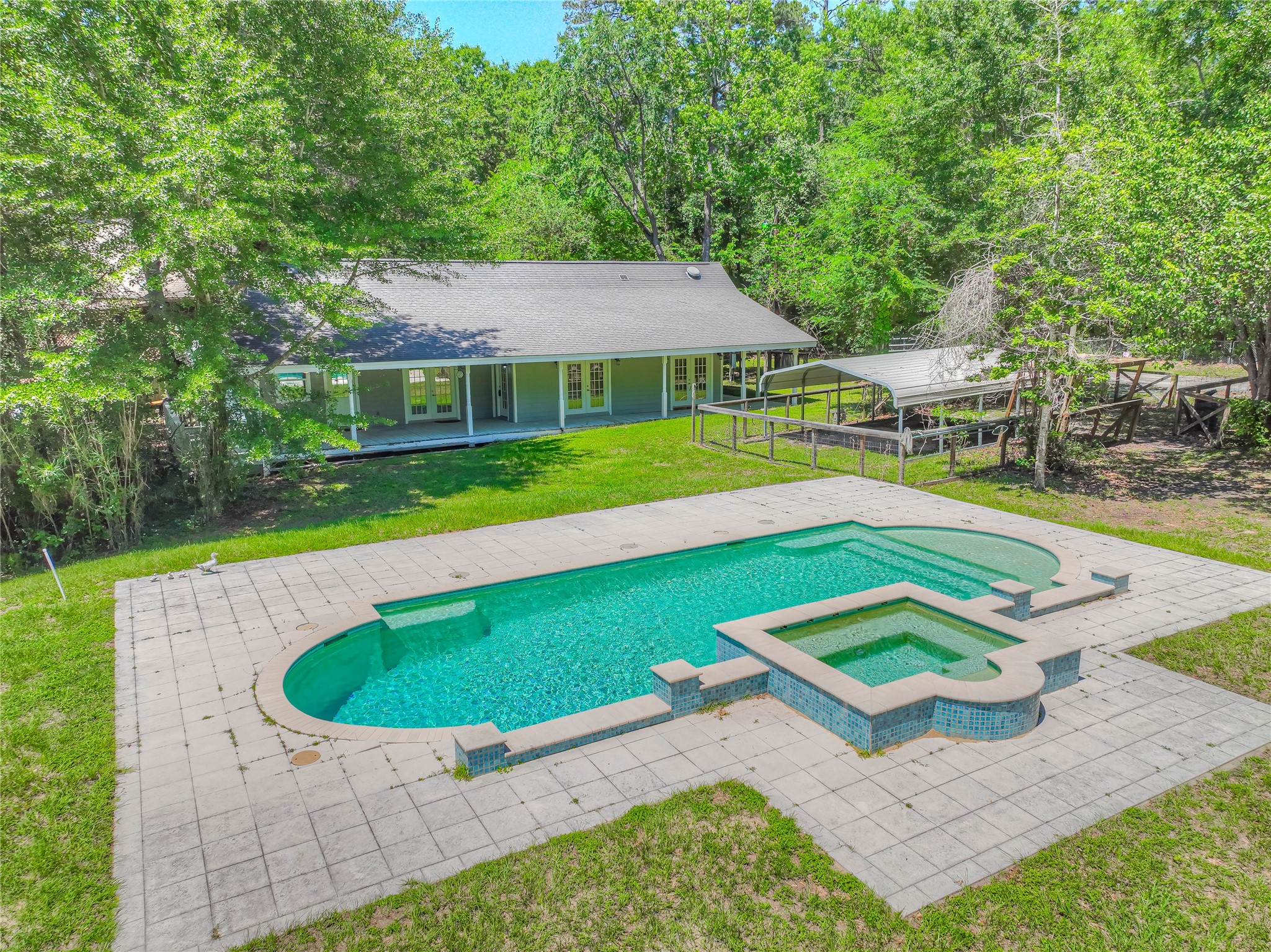 641 Red Clover Livingston, TX 77351 - Photo 3 of 43