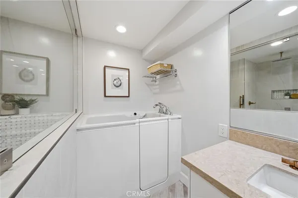 $3,150,000 | 900 Paloma Place, Fullerton, CA 92835