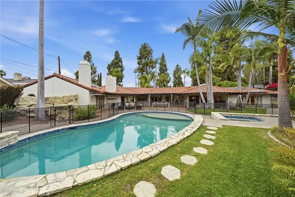 $3,150,000 | 900 Paloma Place, Fullerton, CA 92835