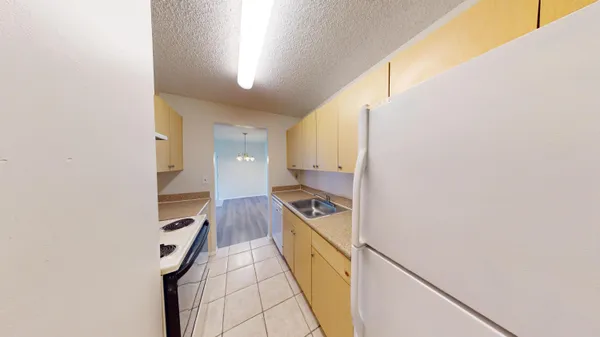 $1,515 | 1174 Lake Terry Drive, Unit J, West Palm Beach, FL 33411