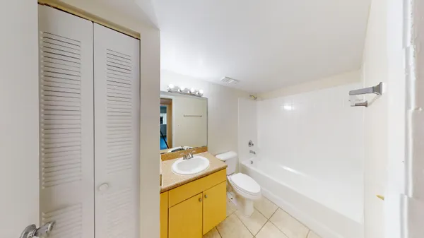 $1,515 | 1174 Lake Terry Drive, Unit J, West Palm Beach, FL 33411