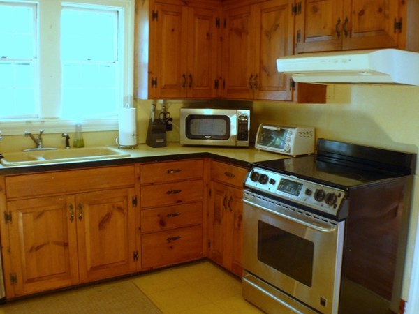 11 Raingley Road Greenfield, MA 01301 - Photo 5 of 23 Gallery Image 5